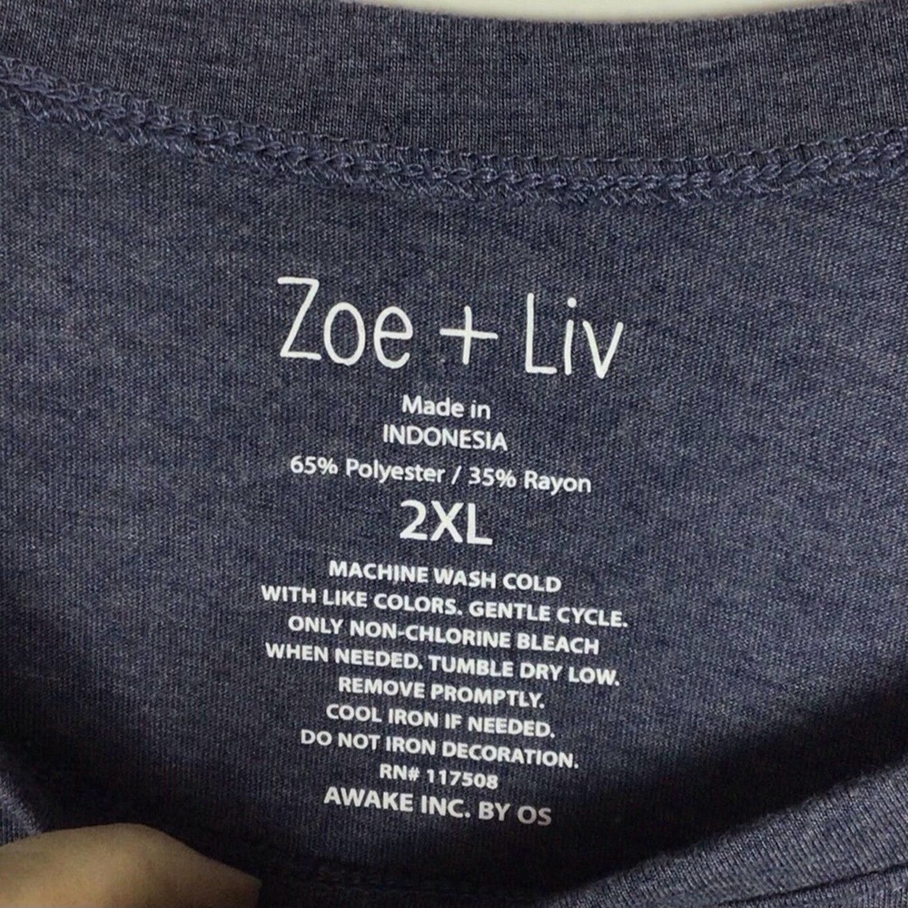 Zoe + Liv Take More Detours Graphic Shirt Blue Cactus Womens Size 2XL - Picture 4 of 5